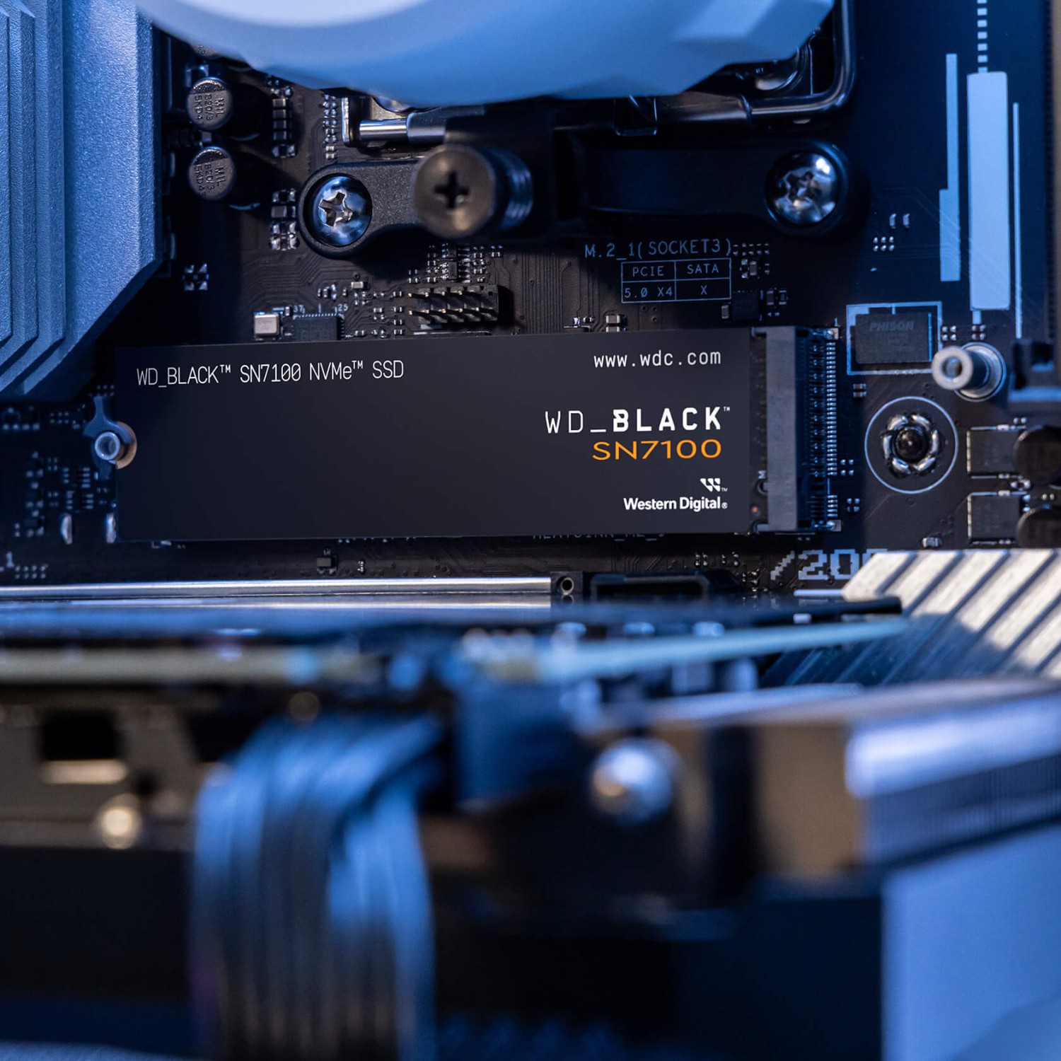 2000 GB Western Digital WD_BLACK SN7100 NVMe SSD