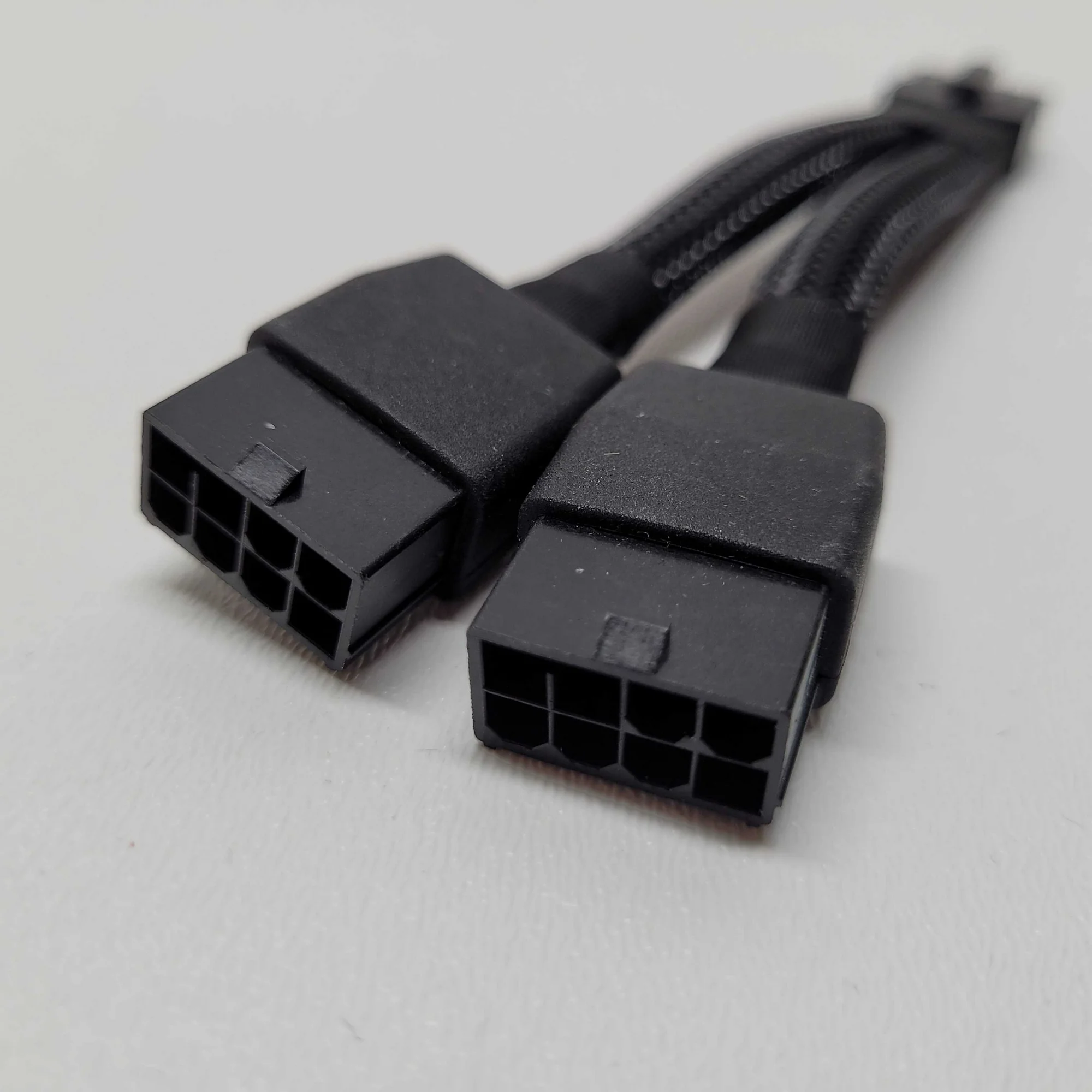 12VHPWR NVIDIA ORIGINAL OEM 16/12-Pin-auf-2x 8-Pin-Kabel, Schwarz