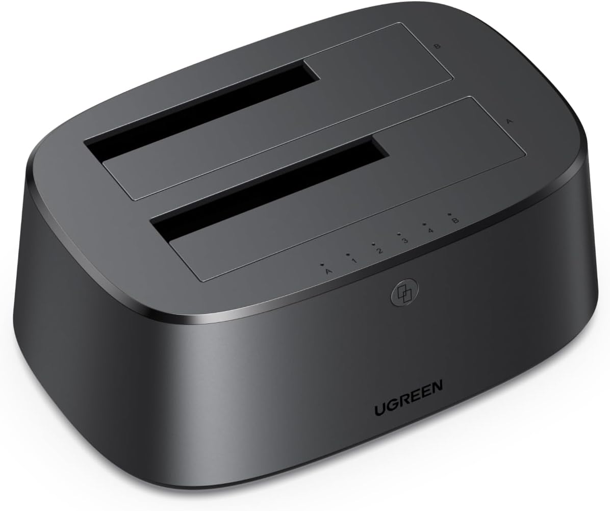 UGREEN Festplatten Dockingstation, USB 3.0 HDD Docking Station für 2,5''/3,5'' SATA HDD & SSD Offline-Klonen und UASP