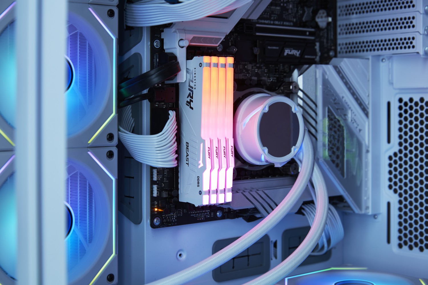 32GB Kingston FURY Beast RGB weiß DIMM Kit, DDR5-6000, XMP/EXPO - KF560C30BWEAK2-32